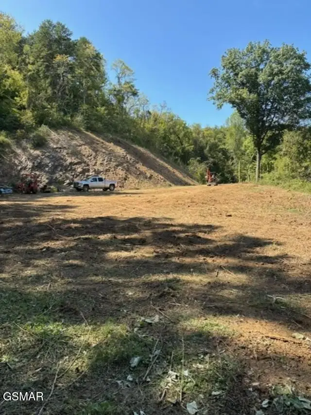 1628 Valley Rd Road, Sevierville, TN 37862 - #1
