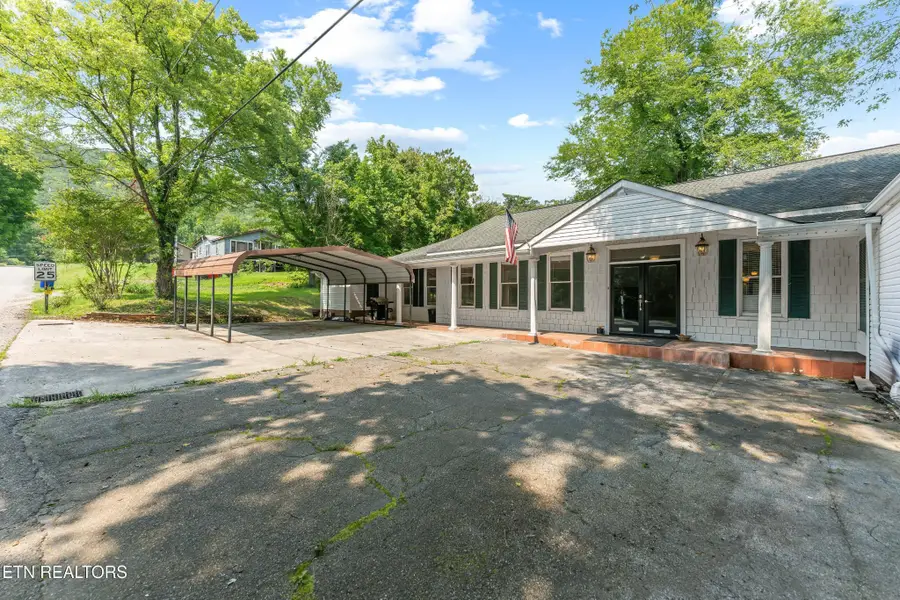 702 Meadowview Drive, Harriman, TN 37748 - #3