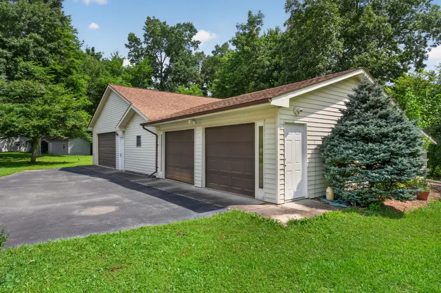 705 Highland Dr, Crossville, TN 38572 - #2
