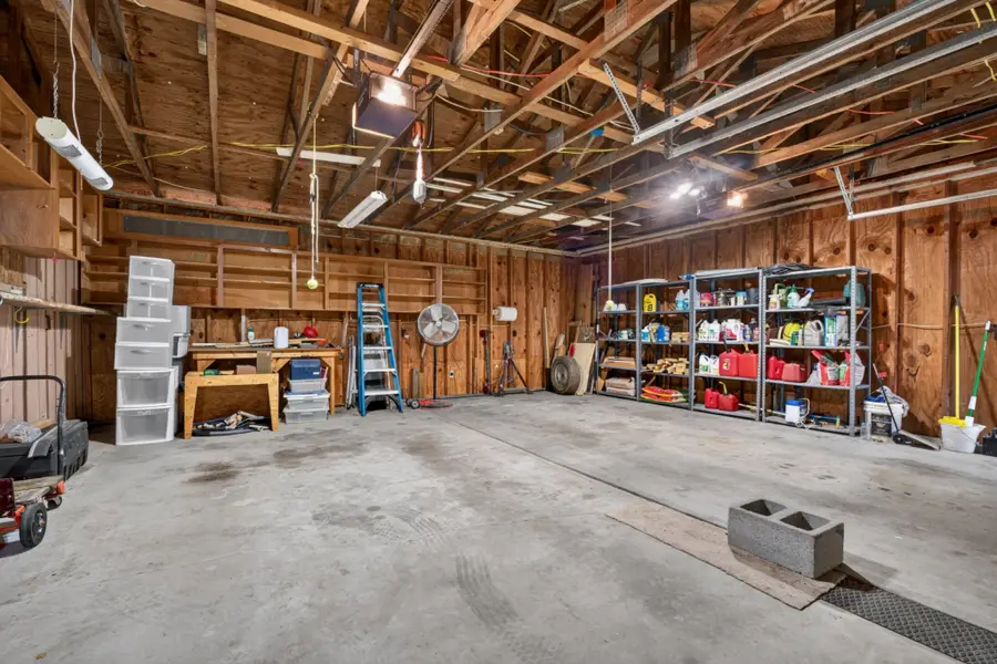 705 Highland Dr, Crossville, TN 38572 - #3