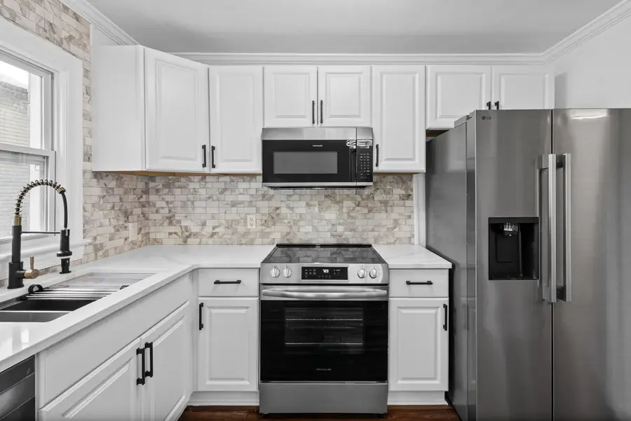 815 Cumberland Dr, Clarksville, TN 37040 - #2