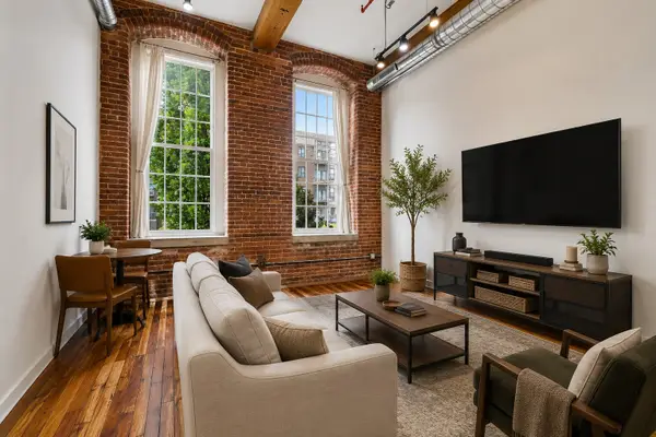 1350 Rosa L Parks Blvd #228, Nashville, TN 37208