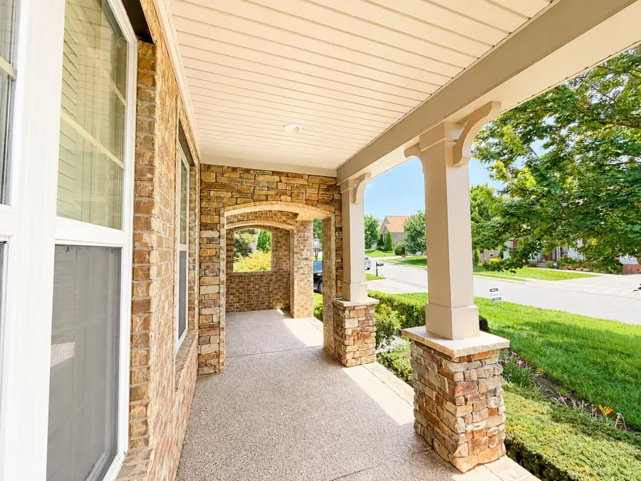 409 Valley Spring Dr, Mount Juliet, TN 37122 - #3