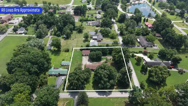 505 Meador Dr, Lafayette, TN 37083