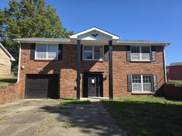 803 Margret Dr, Clarksville, TN 37042 - #2