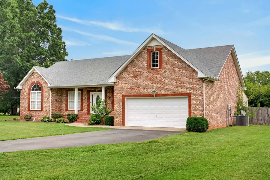 513 N Russell St, Portland, TN 37148 - #3
