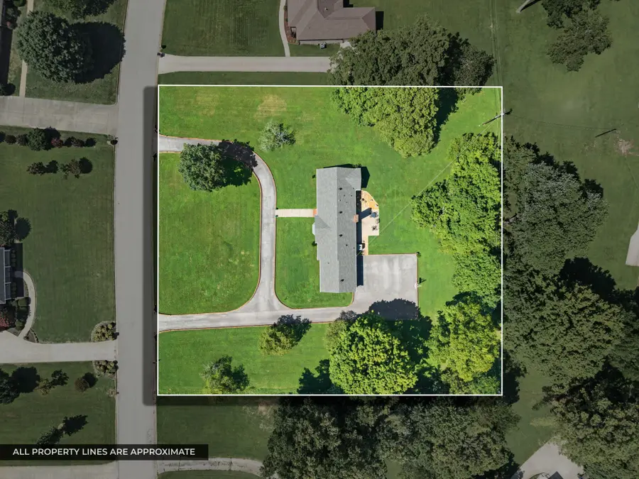409 Wingate Dr, Clarksville, TN 37043 - #3