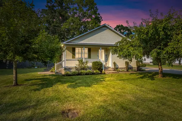 226 W Doak Rd, Manchester, TN 37355
