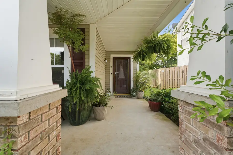 1857 Brookmeadow Ln, Hermitage, TN 37076 - #2