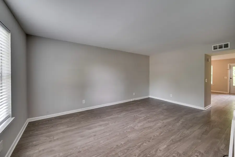 1507 Clifton Ln, Nashville, TN 37215 - #3
