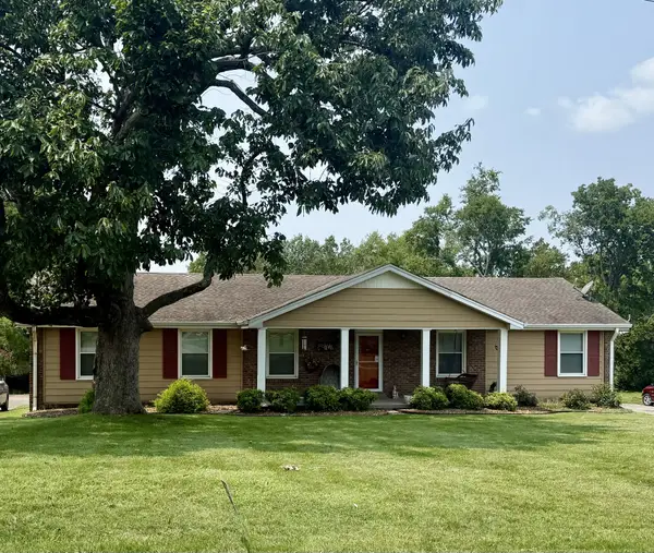 122 Oak Hill Dr, Lebanon, TN 37087