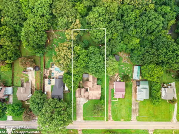 679 N Wright Rd, Alcoa, TN 37701
