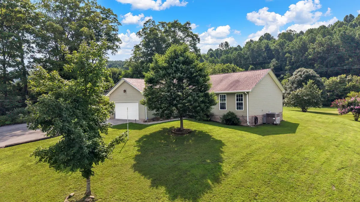 605 E Farrell Street, Niota, TN 37826 - #1