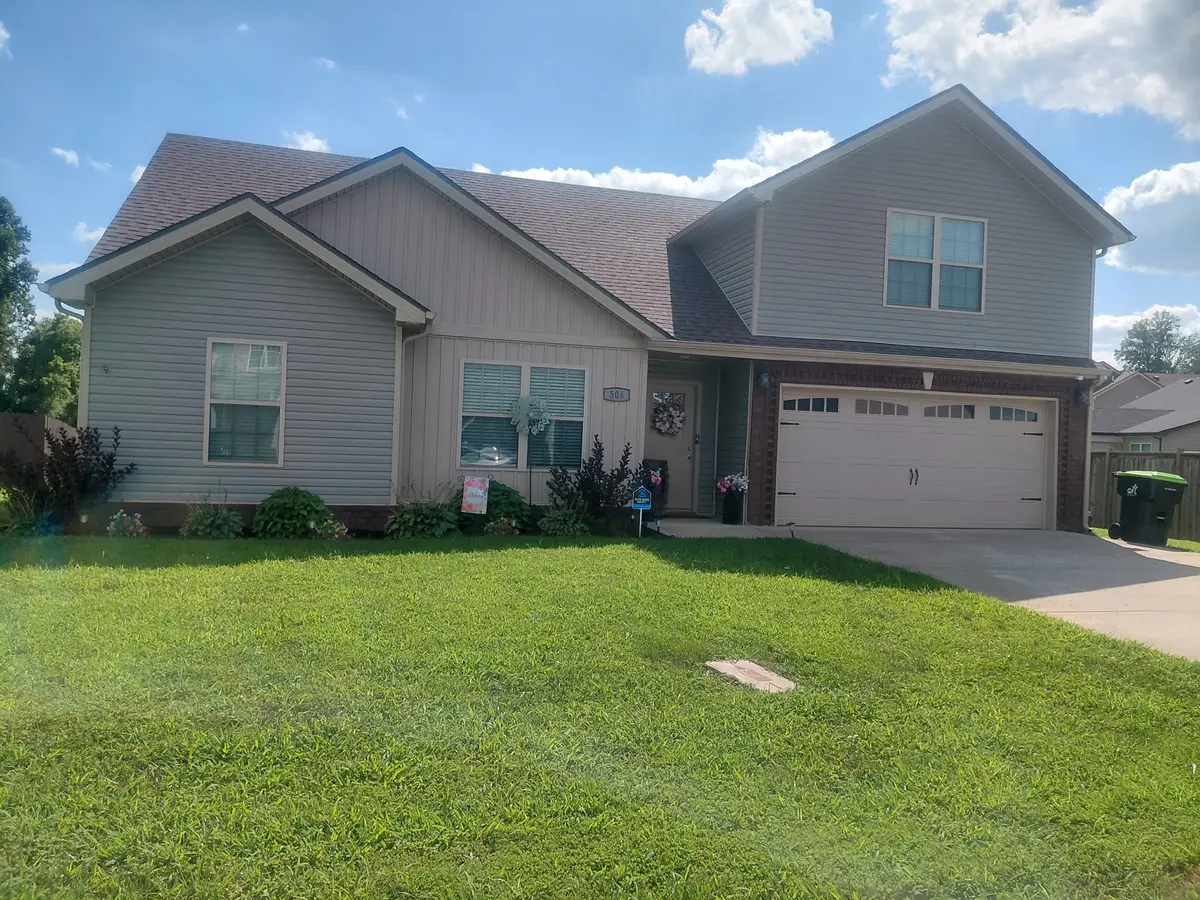 506 Burgess Ct, Clarksville, TN 37042 - #1