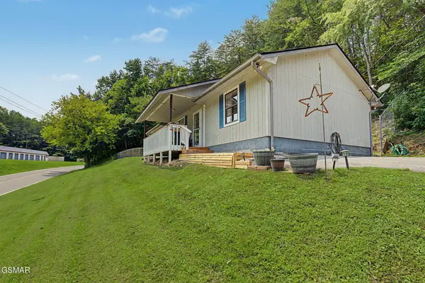 524 Pine Mountain Road, Pigeon Forge, TN 37863