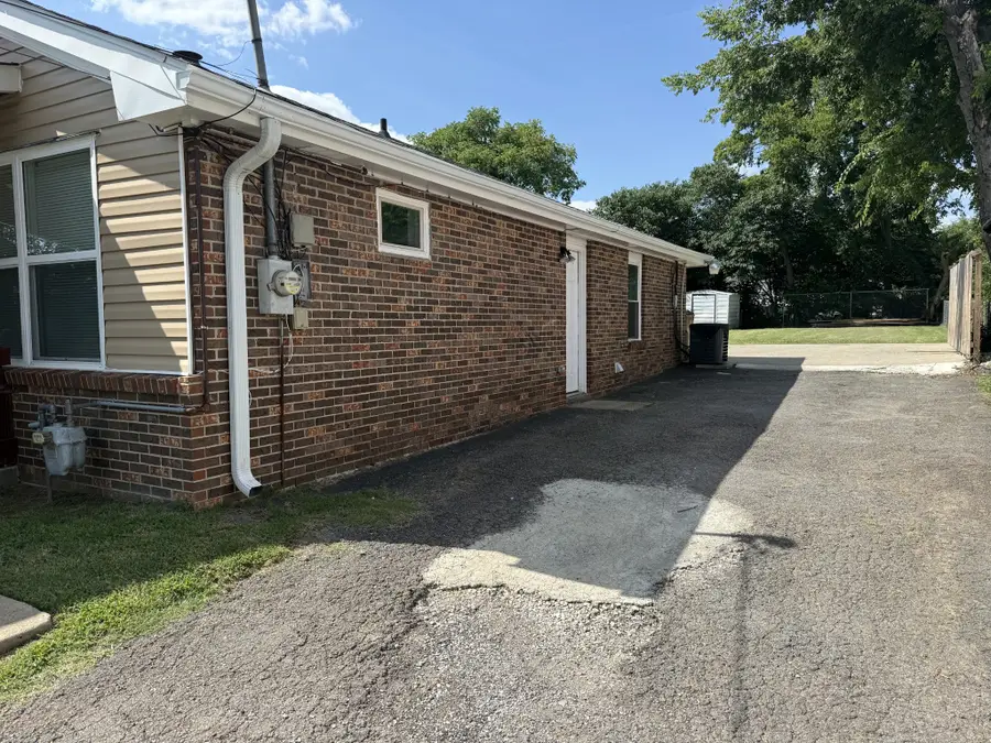 221 Duling Ave, Madison, TN 37115 - #3