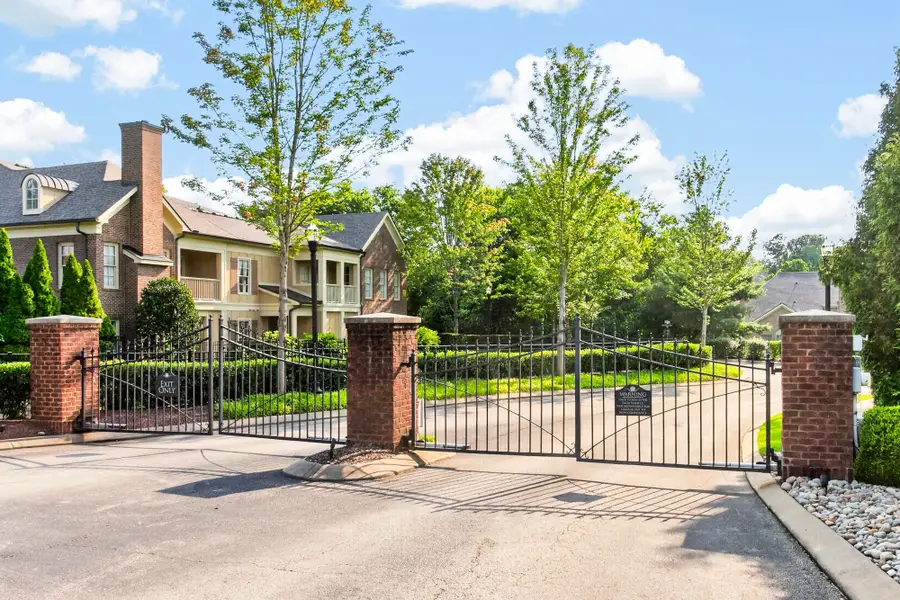 525 Grant Park Dr, Franklin, TN 37067 - #2