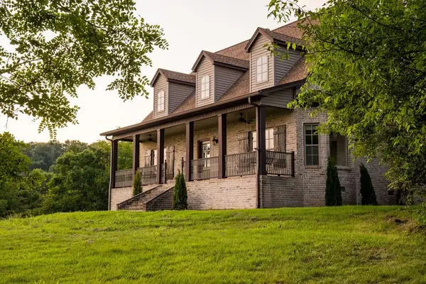 128 Leath Ln, Bethpage, TN 37022
