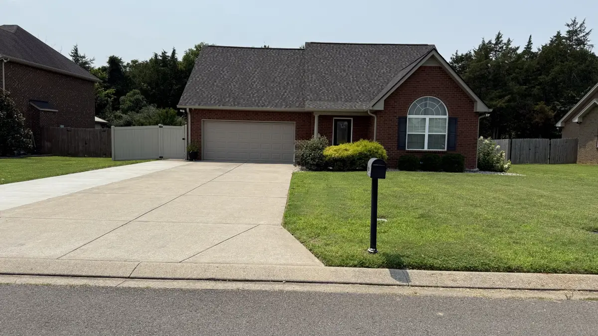 2409 Auldridge Dr, Christiana, TN 37037 - #1