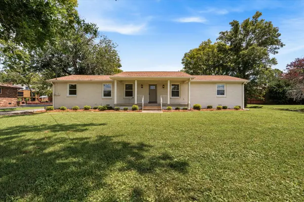 203 Oak Hill Dr, Lebanon, TN 37087