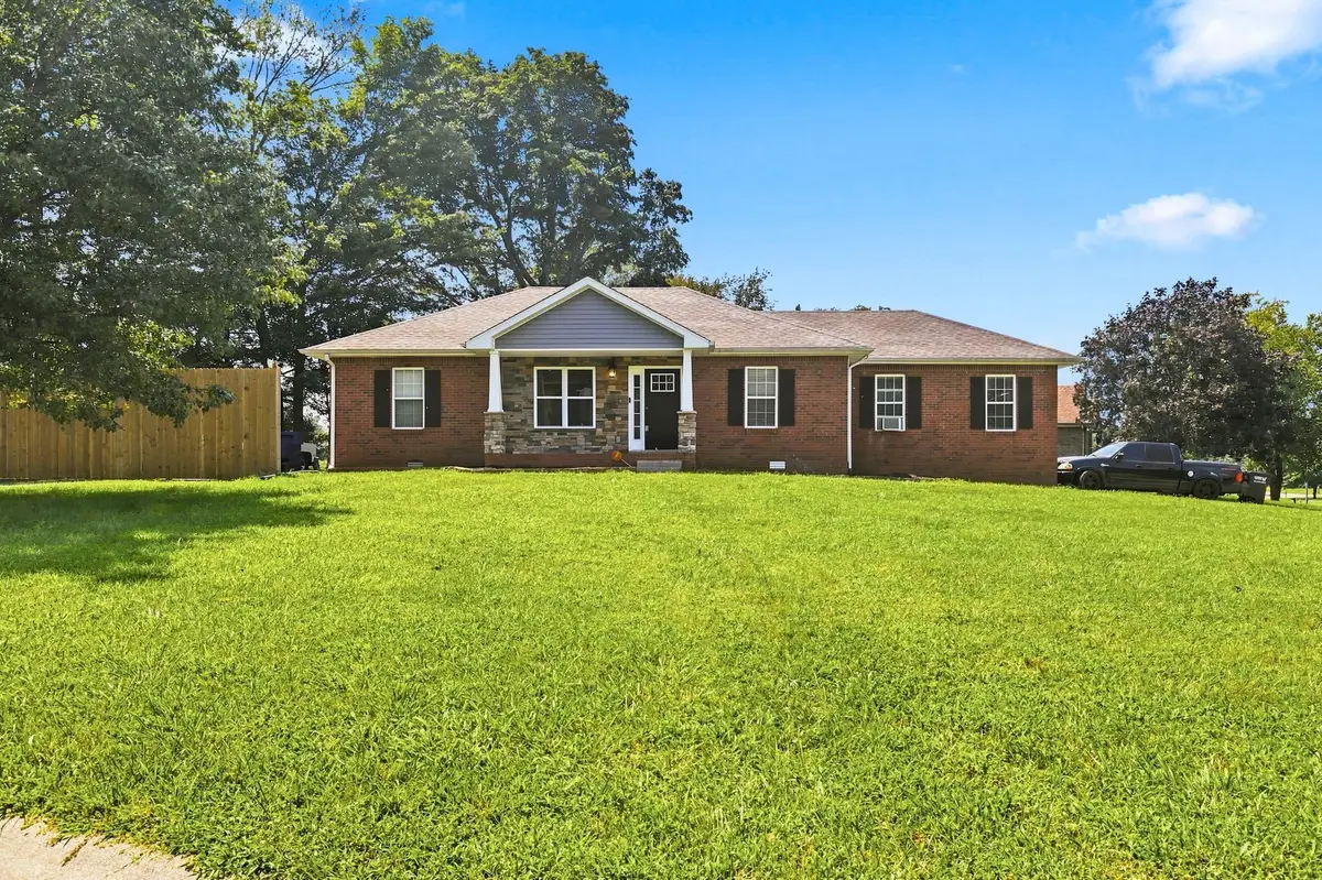 794 Buckhorn Dr, Clarksville, TN 37043 - #1