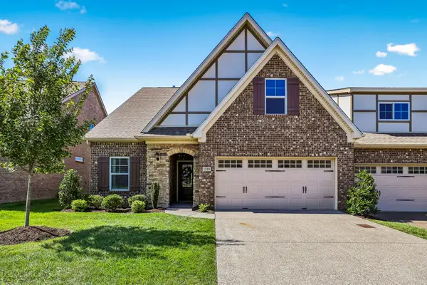 1559 Cedarbrooke Ln, Lebanon, TN 37090
