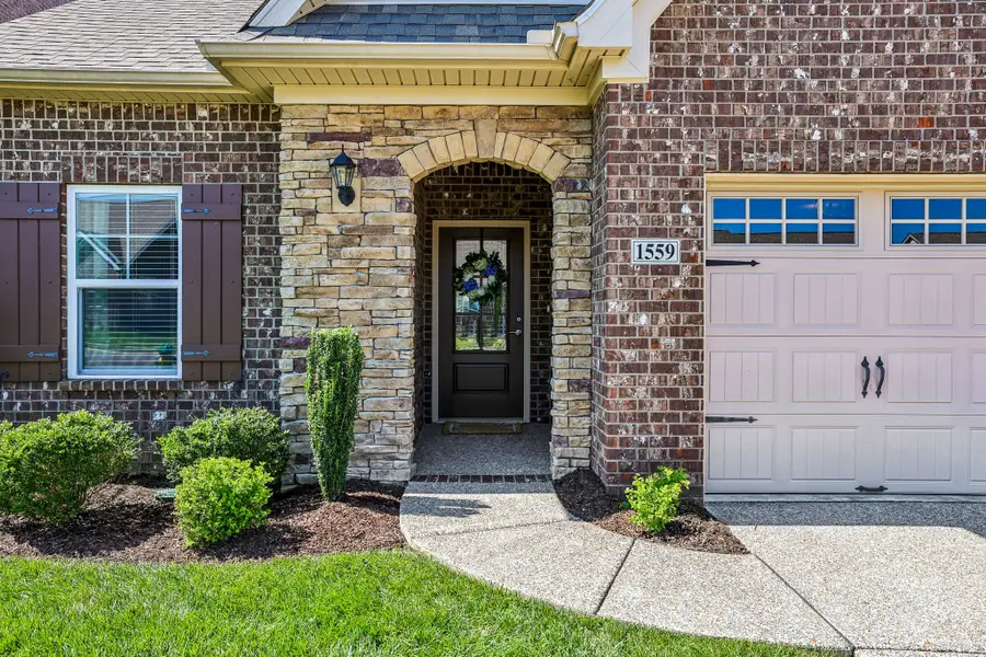 1559 Cedarbrooke Ln, Lebanon, TN 37090 - #2