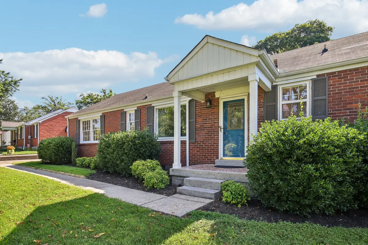 417 Springview Dr, Nashville, TN 37214 - #1