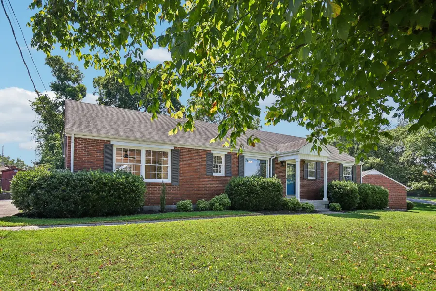 417 Springview Dr, Nashville, TN 37214 - #3