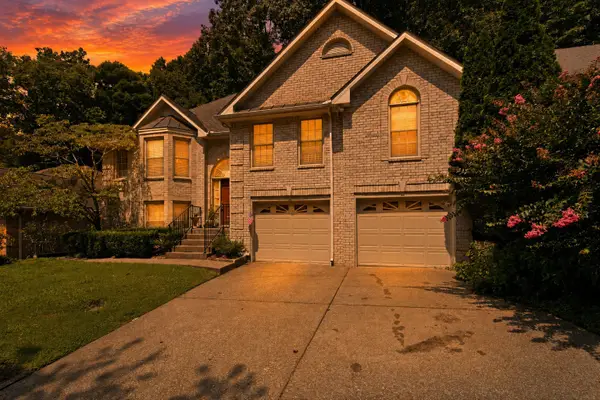 2953 Glenway Dr, Nashville, TN 37221