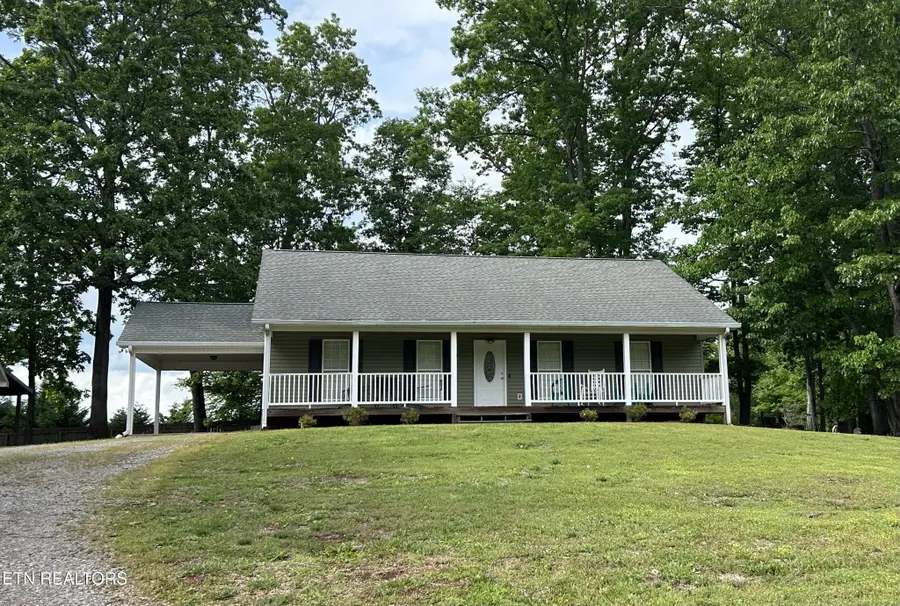 135 Central Ave Avenue, Benton, TN 37307 - #2