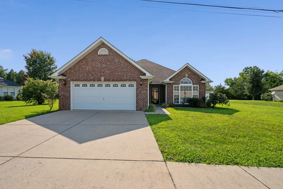 304 Providence Dr, Lebanon, TN 37087 - #1