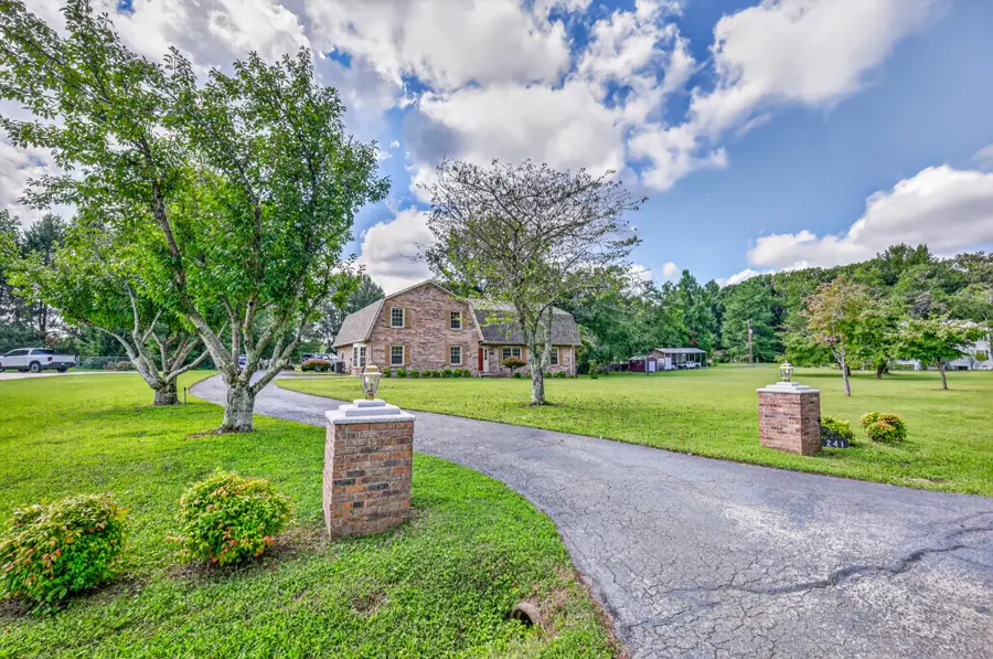 241 Camille St, Manchester, TN 37355 - #2
