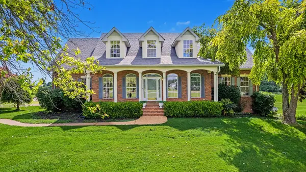 623 Shun Pike, Cottontown, TN 37048