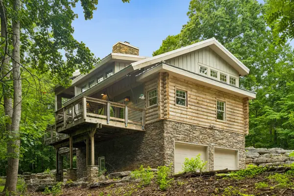 7910 Charlotte Pike, Nashville, TN 37221