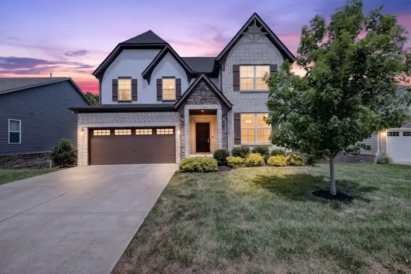2020 Hedgelawn Dr, Lebanon, TN 37090