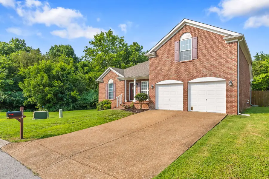 214 Cobblestone Lndg, Mount Juliet, TN 37122 - #2