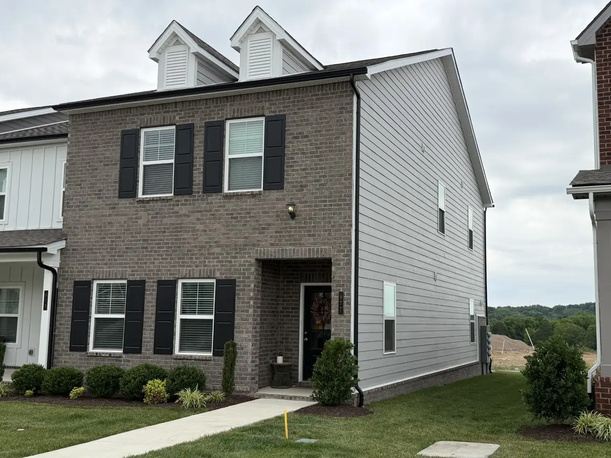 977 Nance Ln, Lebanon, TN 37087 - #1