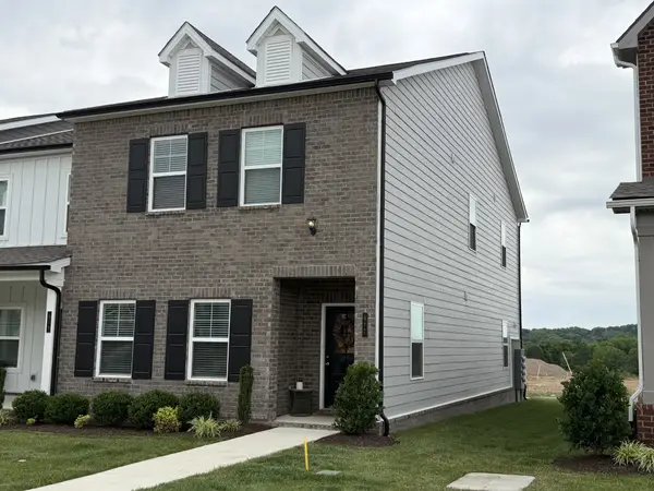 977 Nance Ln, Lebanon, TN 37087