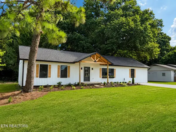412 Sherwood Drive, Maryville, TN 37801