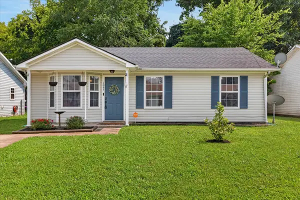 1045 Shadow Ridge Ave, Oak Grove, KY 42262