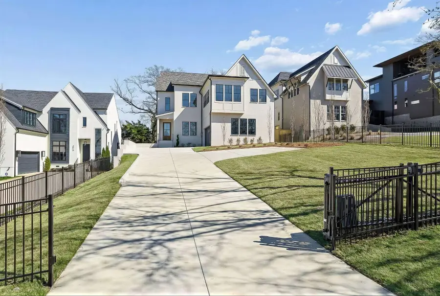 3420A Golf Club Ln, Nashville, TN 37215 - #3