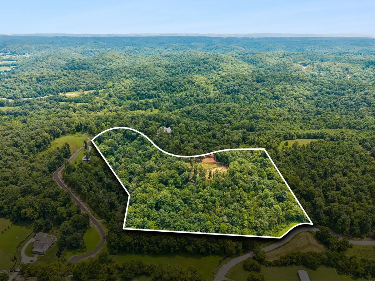 6017 Russell Ridge Ln, Franklin, TN 37064 - #1