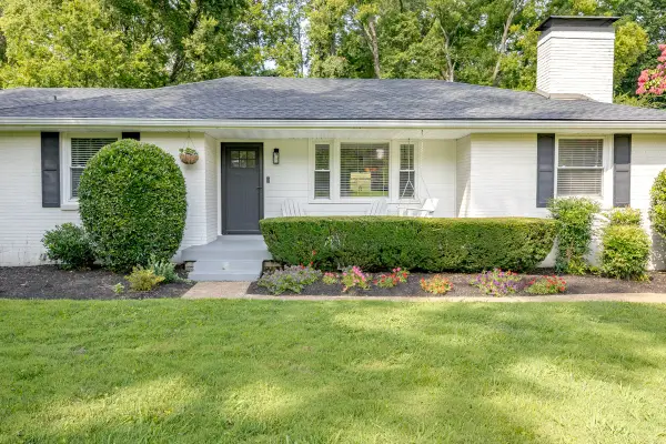 4936 Briarwood Dr, Nashville, TN 37211