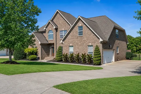 417 Eclipse Dr, Murfreesboro, TN 37129