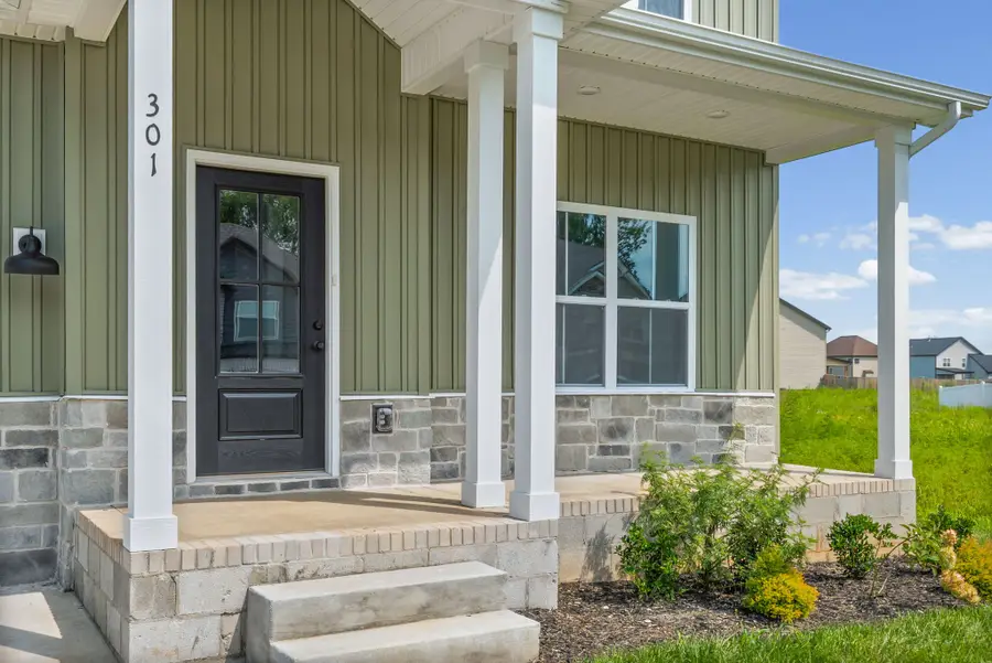 301 Kildeer Dr, Clarksville, TN 37040 - #2