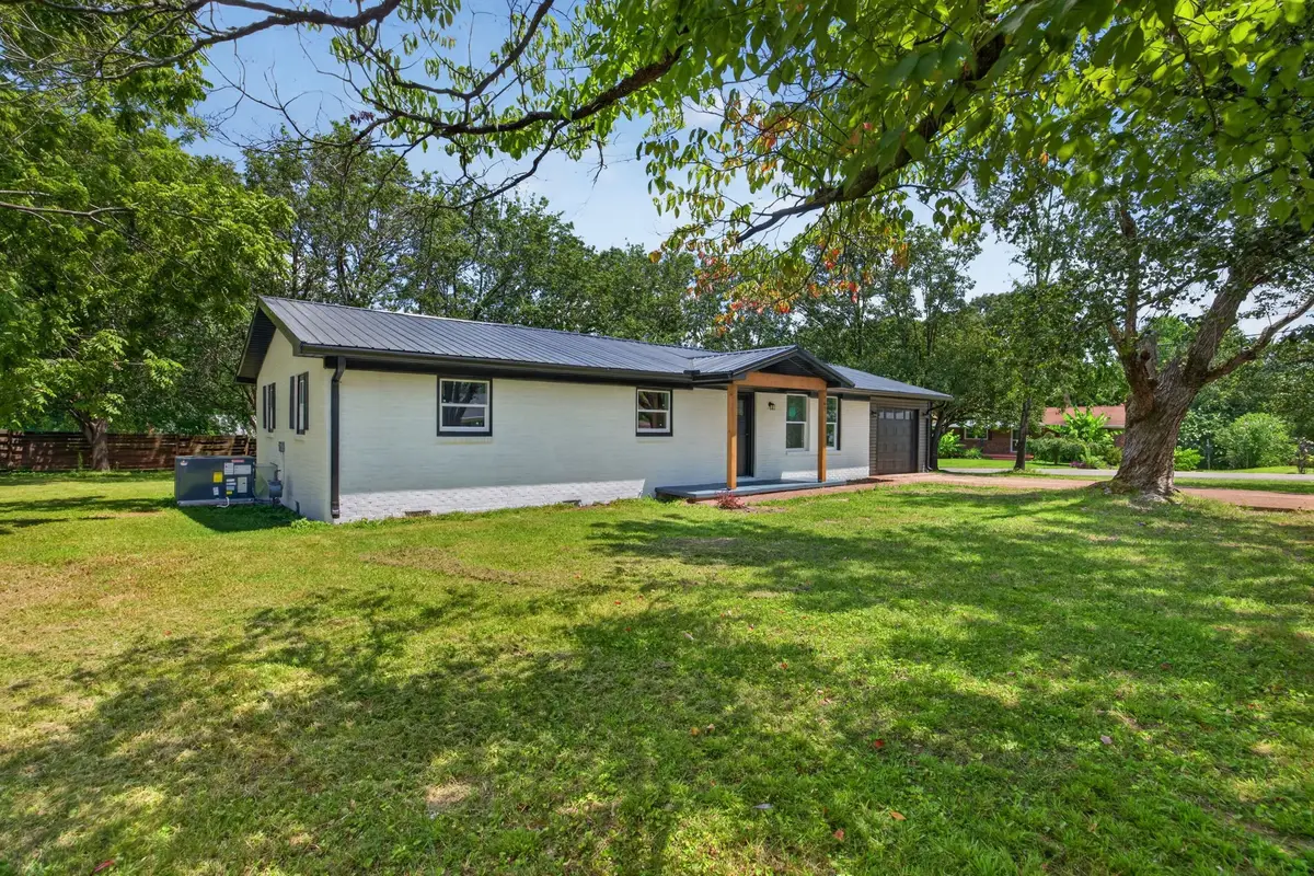 761 Iris St, Cookeville, TN 38501 - #1