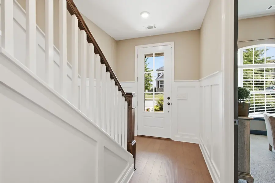 304 Eastwood Ln, Spring Hill, TN 37174 - #2