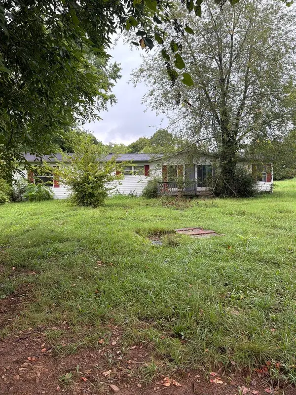 621 Old Highway 31 E 3, Bethpage, TN 37022
