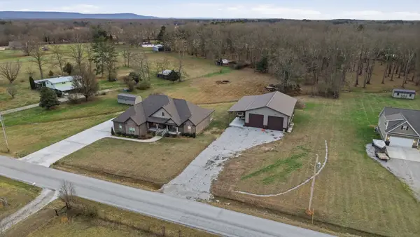 667 Pete Sain Rd, Manchester, TN 37355